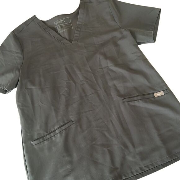 Figs Casma Charcoal Short Sleeves V Neck Technical Scrub Top Size Medium - Picture 1 of 8